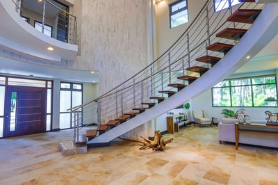 Luxury Villa Photo #10