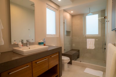 Luxury Villa Photo #43