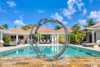 Luxury Villa Photo #2