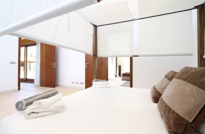 Luxury Villa Photo #24