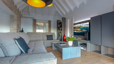 Luxury Villa Photo #29