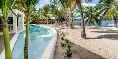 Luxury Villa Photo #4