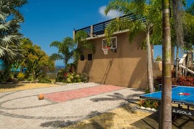 Luxury Villa Photo #11