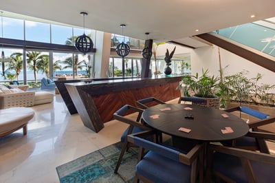 Luxury Villa Photo #10
