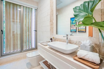 Luxury Villa Photo #50