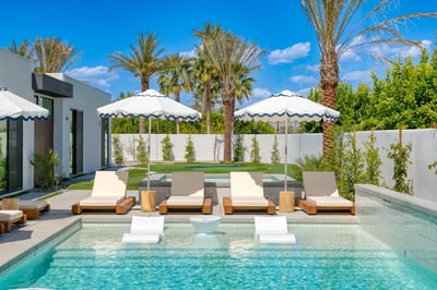 Luxury Villa Photo #3