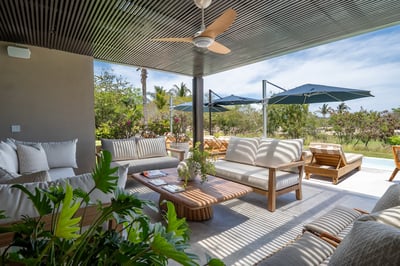 Luxury Villa Photo #9