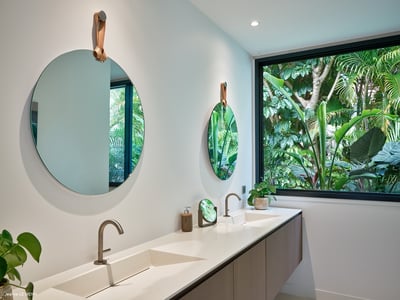 Luxury Villa Photo #32