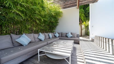 Luxury Villa Photo #8