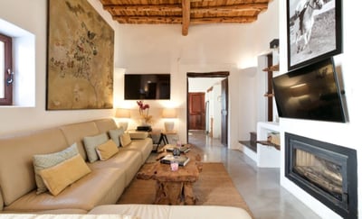 Luxury Villa Photo #13