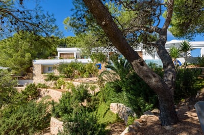 Luxury Villa Photo #23
