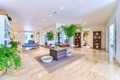 Luxury Villa Photo #8