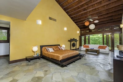 Luxury Villa Photo #24