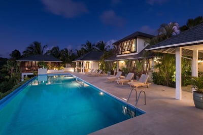 Luxury Villa Photo #4