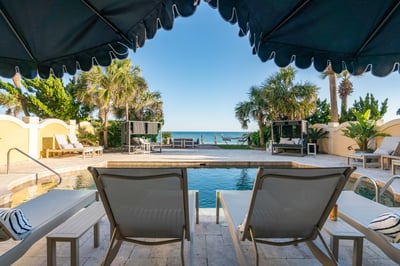 Luxury Villa Photo #11