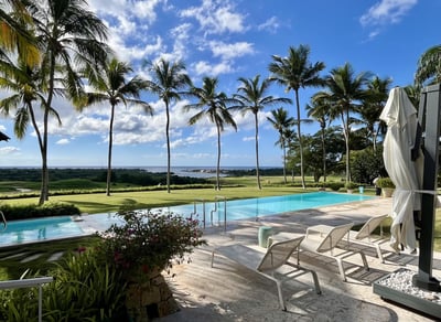 Luxury Villa Photo #4