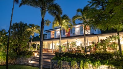 Luxury Villa Photo #3