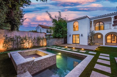 Luxury Villa Photo #3