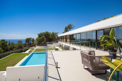 Luxury Villa Photo #2