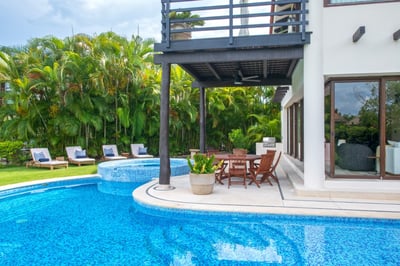 Luxury Villa Photo #5