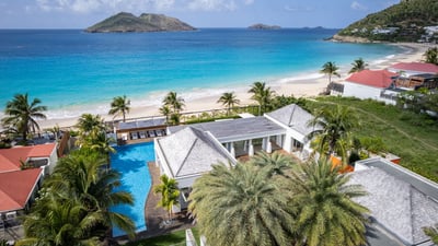 Luxury Villa Photo #3