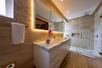 Luxury Villa Photo #34