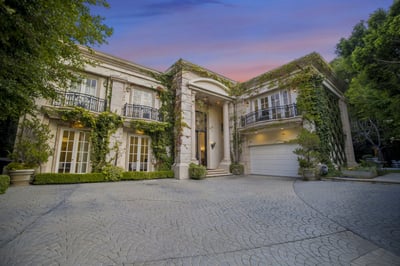 Luxury Villa Photo #15