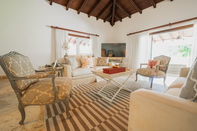 Luxury Villa Photo #57