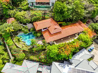 Luxury Villa Photo #2