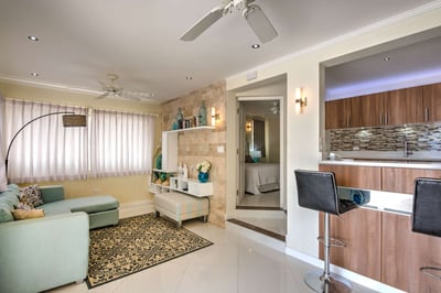 Luxury Villa Photo #15