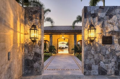 Luxury Villa Photo #7
