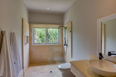 Luxury Villa Photo #35