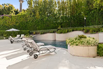 Luxury Villa Photo #4