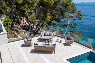 Luxury Villa Photo #18