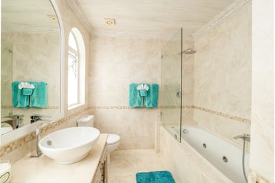 Luxury Villa Photo #33