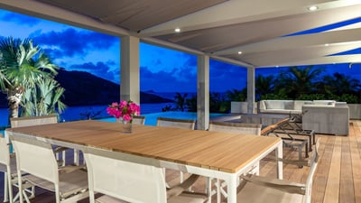Luxury Villa Photo #22