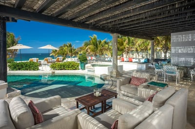 Luxury Villa Photo #6
