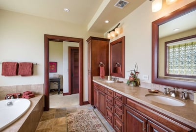 Luxury Villa Photo #26