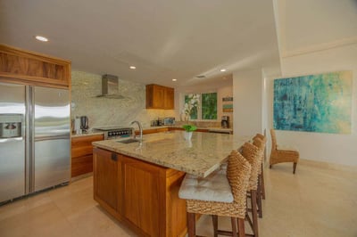 Luxury Villa Photo #15
