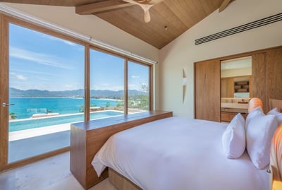 Luxury Villa Photo #50