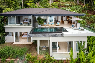 Luxury Villa Photo #2