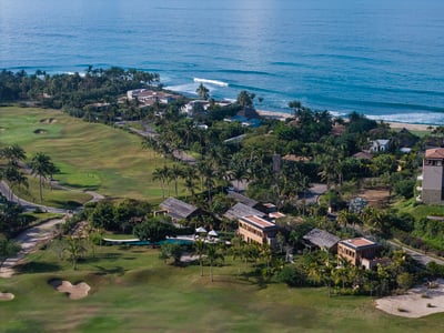 Luxury Villa Photo #30