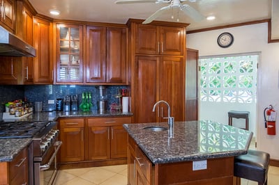 Luxury Villa Photo #4