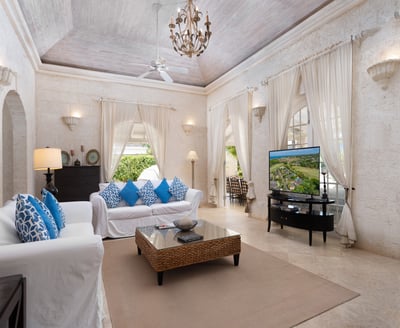 Luxury Villa Photo #7