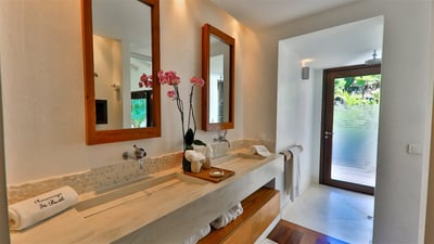 Luxury Villa Photo #64