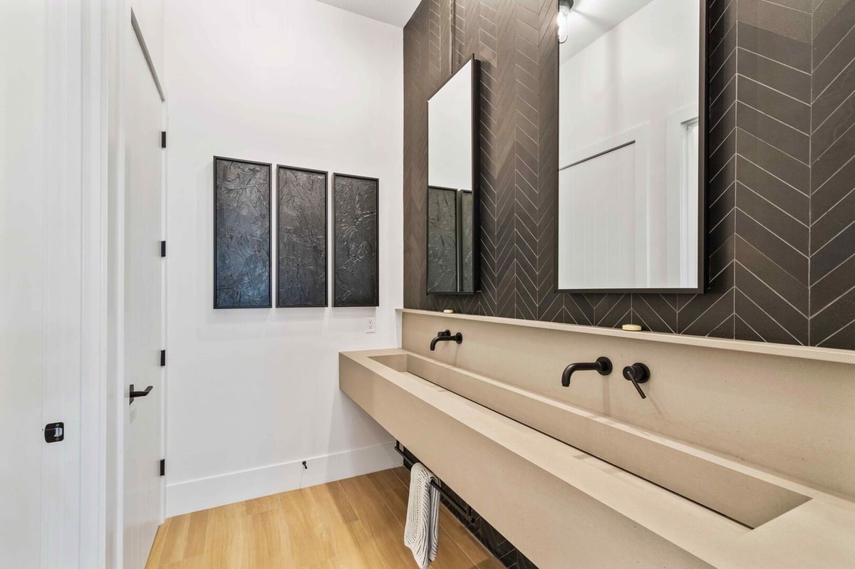 Galactic Odyssey Estate