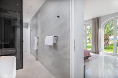 Luxury Villa Photo #71