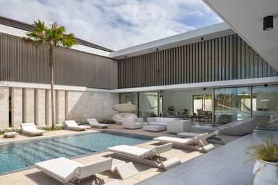 Luxury Villa Photo #10
