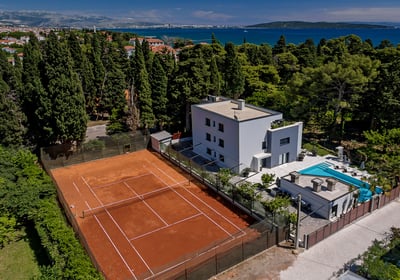 Luxury Villa Photo #10
