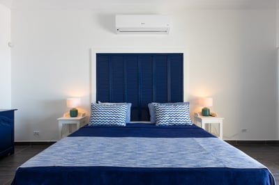 Luxury Villa Photo #13